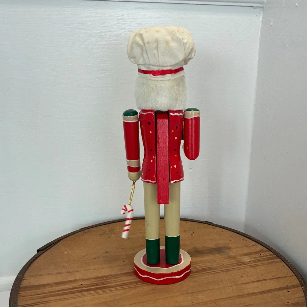 Vintage Wooden Nutcracker Baker Chef with Cupcake‎ and Candy Cane Figurine 11